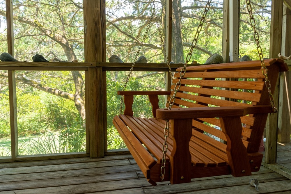 Screened Porch vs. Screen Room: Which Is Right for You?